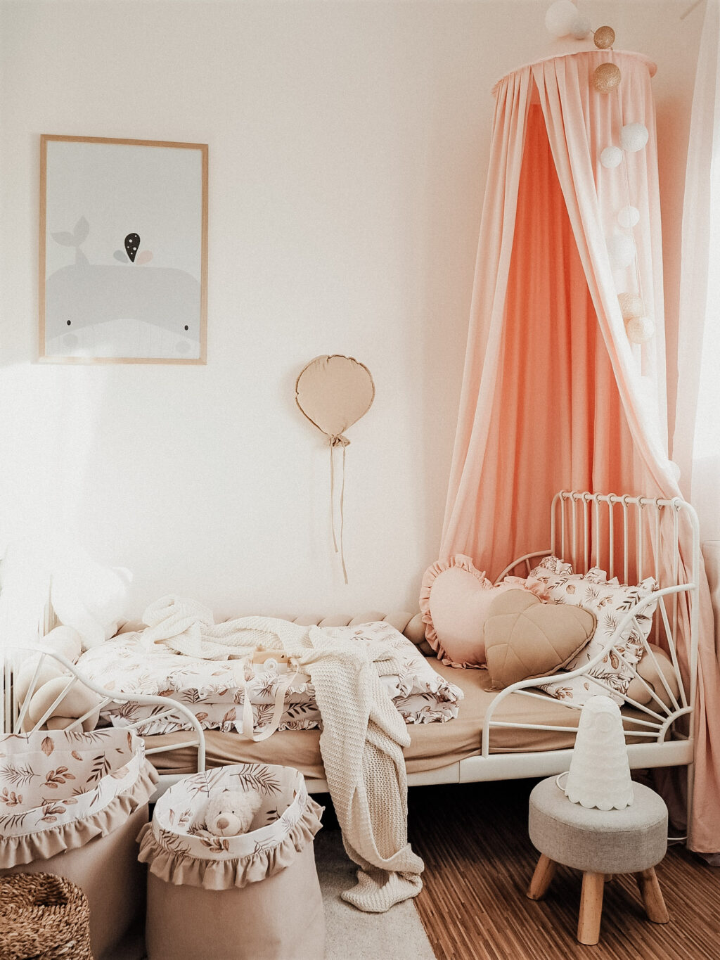 Set 2 bavlněných košíků s volánem (M, L)