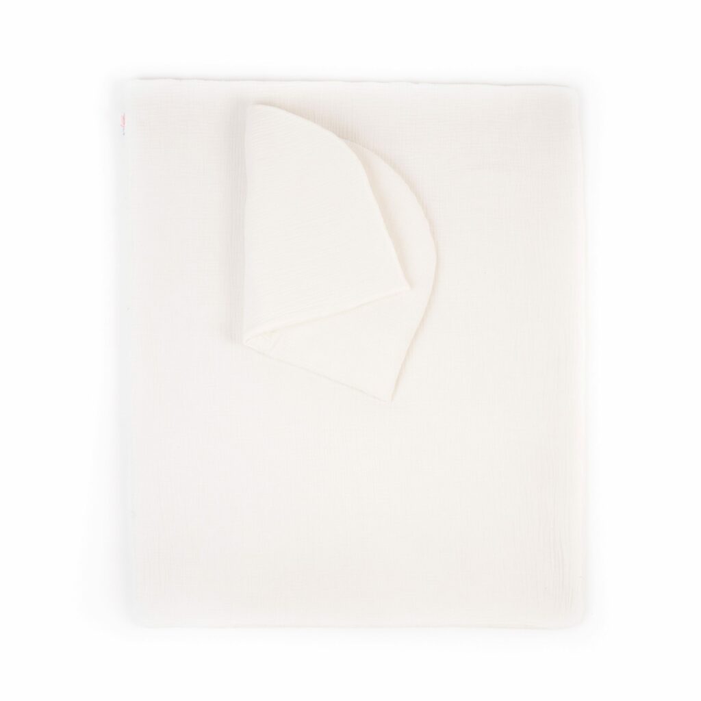 Set mušelínové přikrývky a zaobleného polštáře s výplní