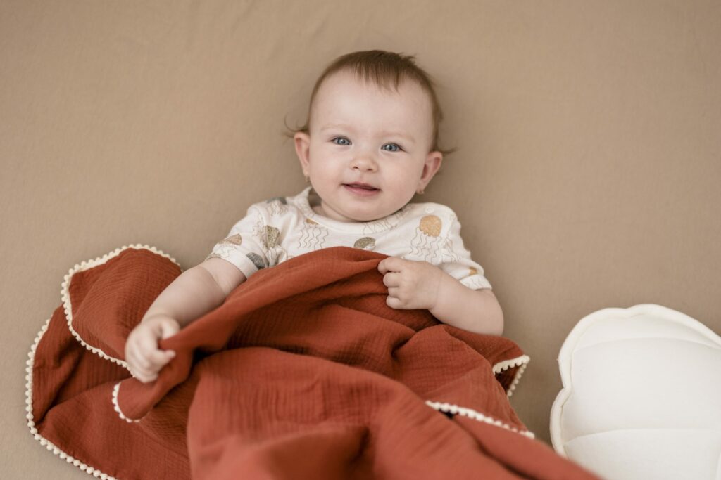 Mušelínová deka s kuličkami