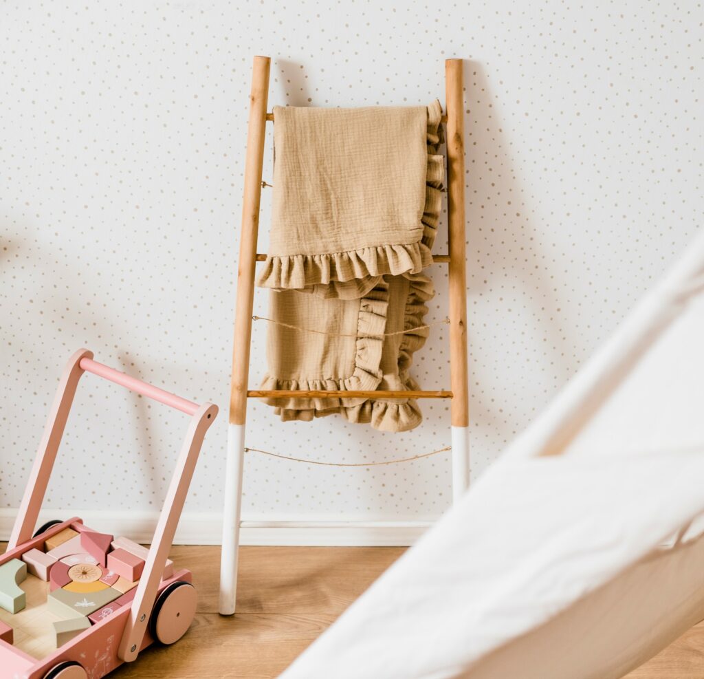 Mušelínová deka s volánem Mušelínová deka s volánem