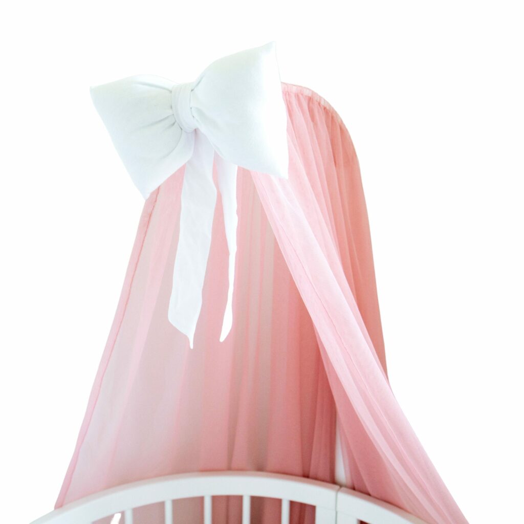 Tylová nebesa s mušelínovou mašlí