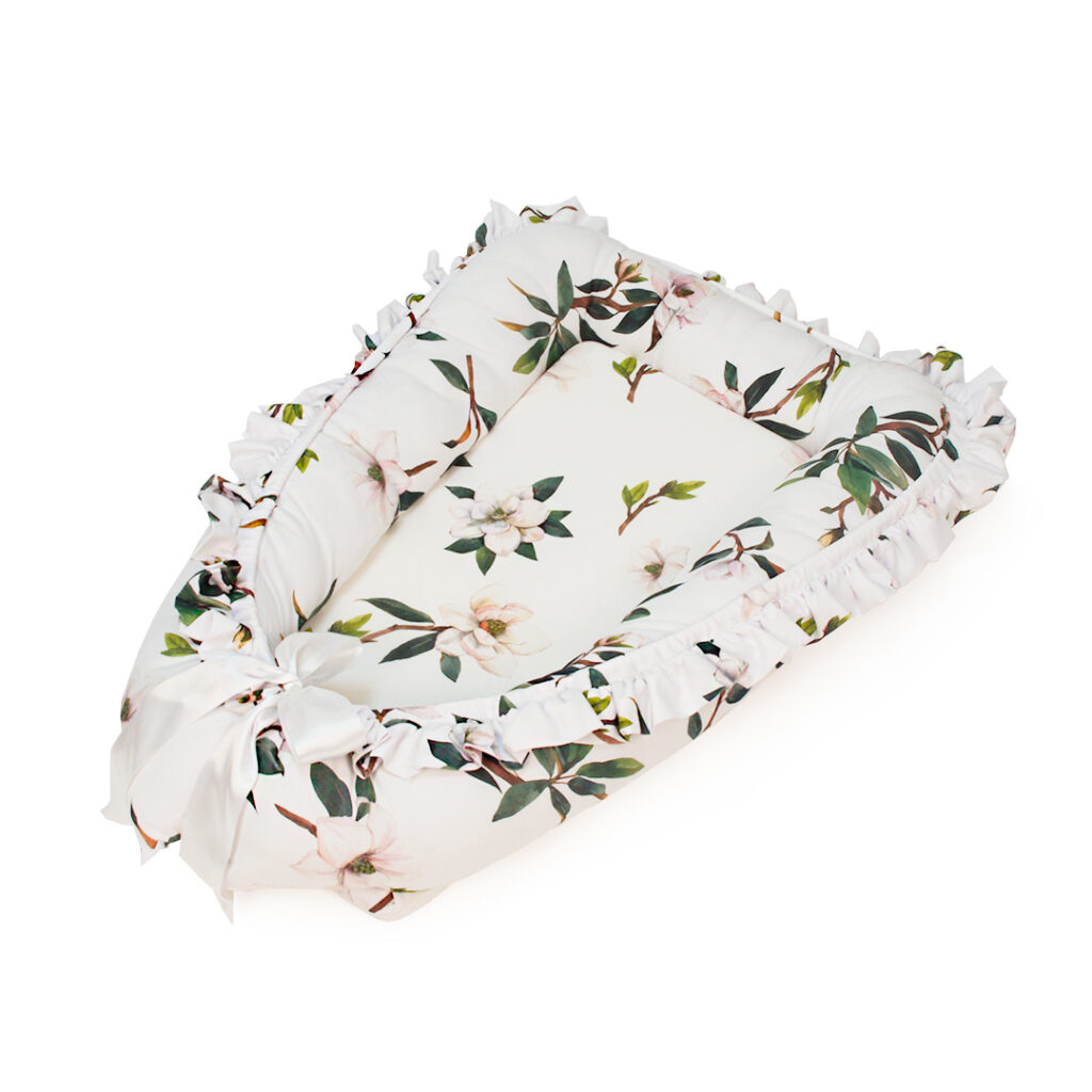 Bavlněné hnízdečko s volánem a stuhou Bavlněné hnízdečko s volánem a stuhou