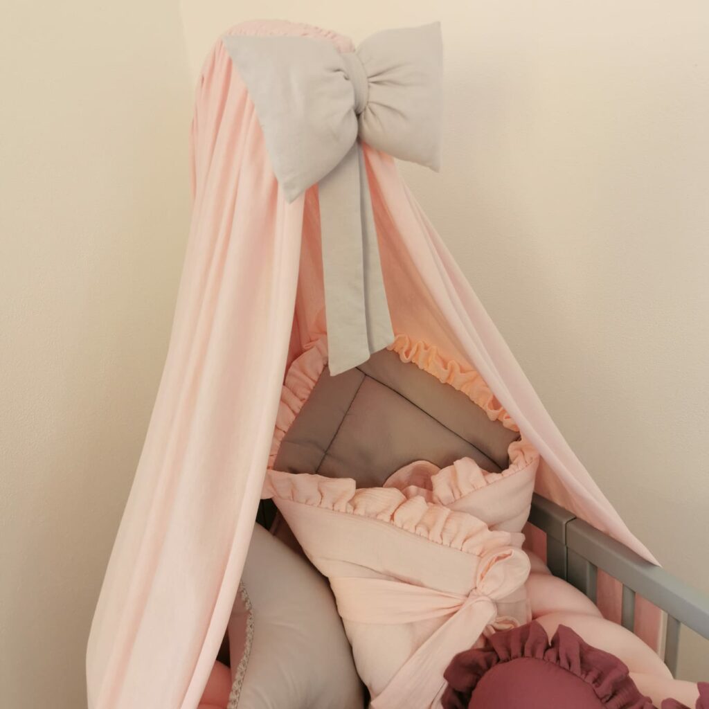 Bavlněná nebesa s mašlí