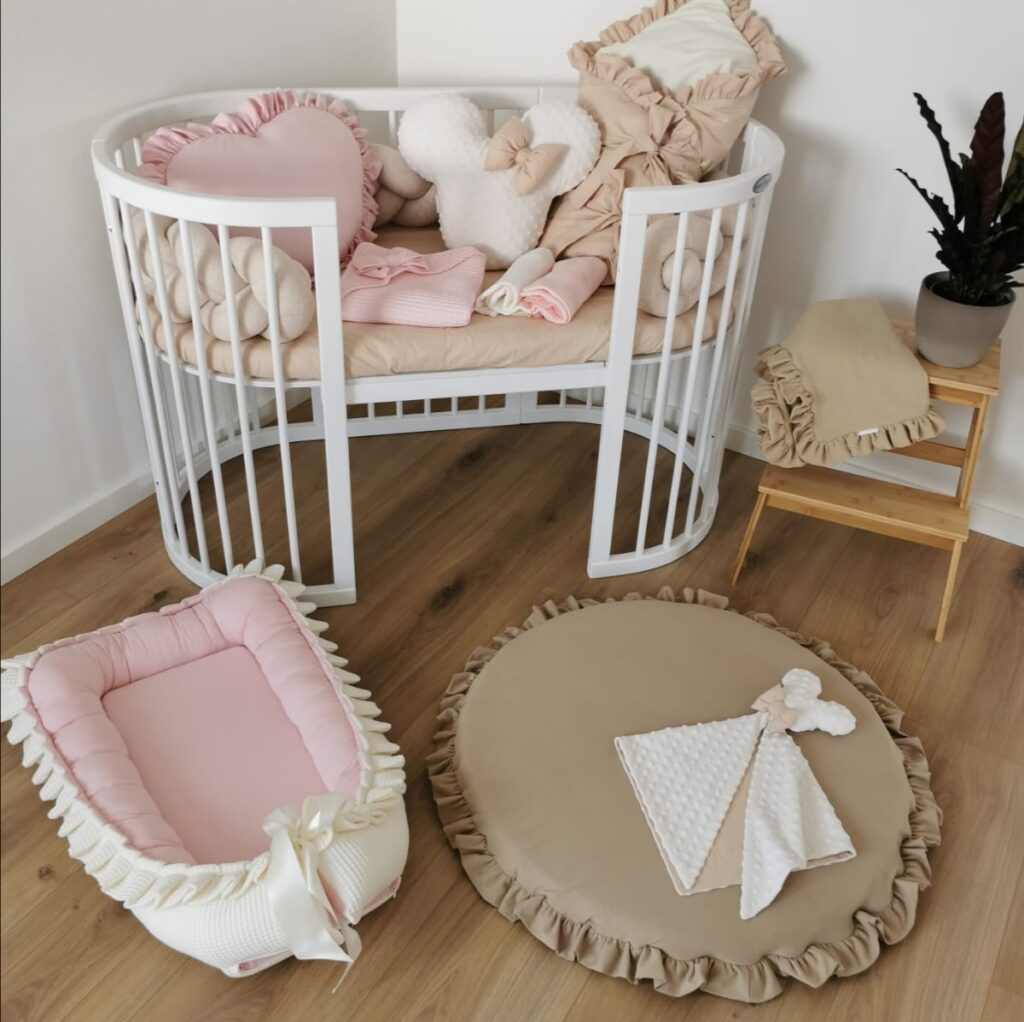 Polštář Monie s bavlněnou mašlí