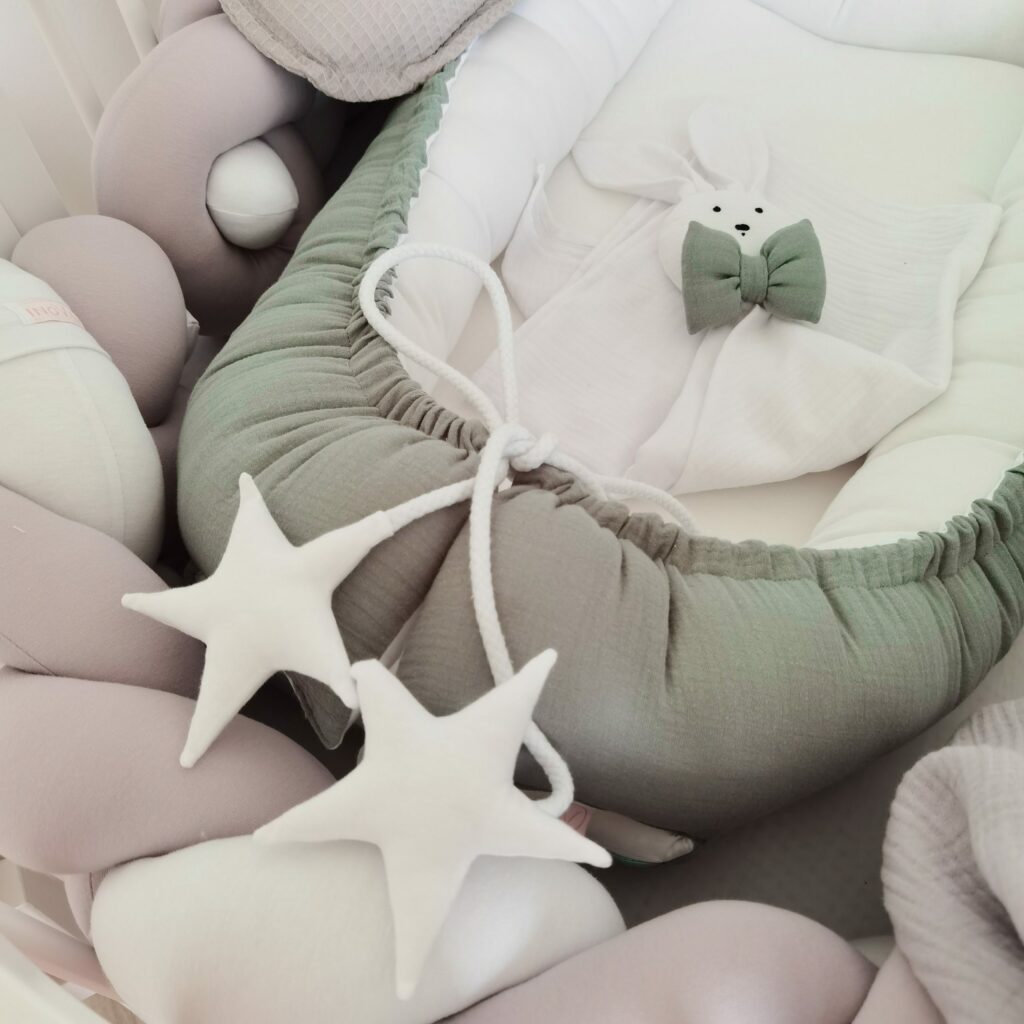 Mušelínové hnízdečko Mušelínové hnízdečko