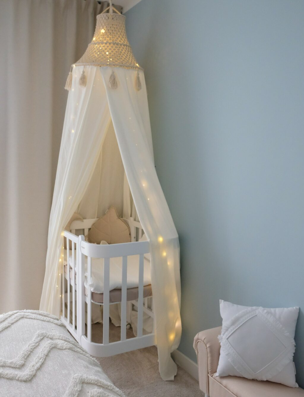 Dětská antirefluxní rostoucí postýlka Nika Duo – bílá