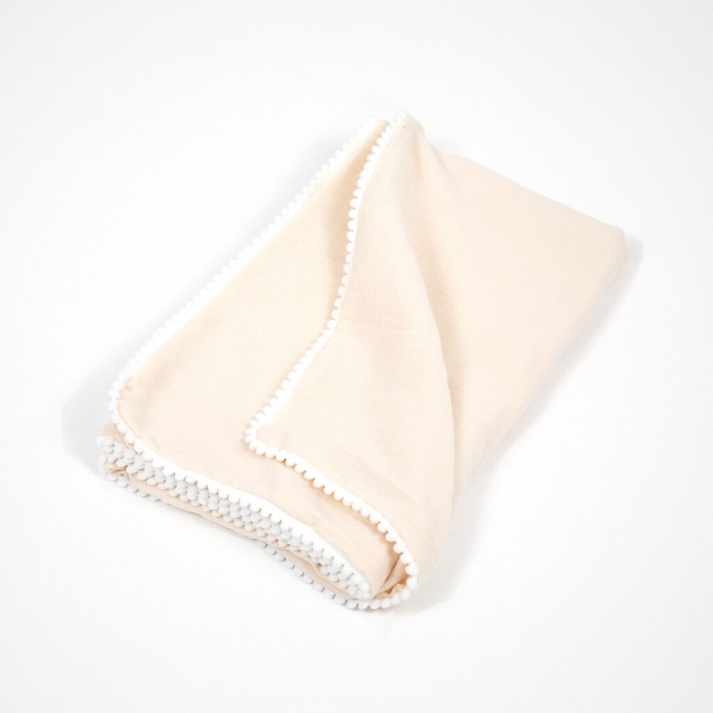 Mušelínová deka s kuličkami