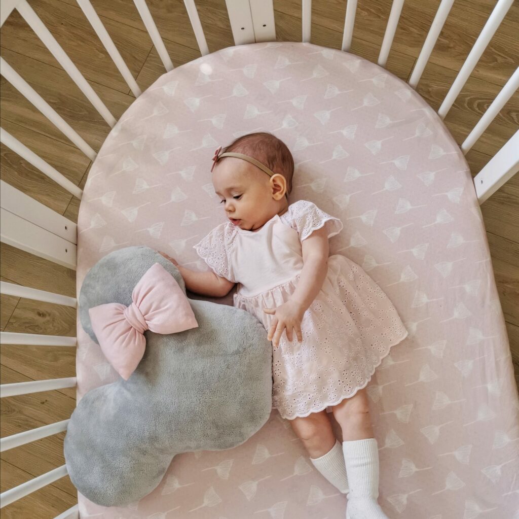 Polštář Monie s bavlněnou mašlí