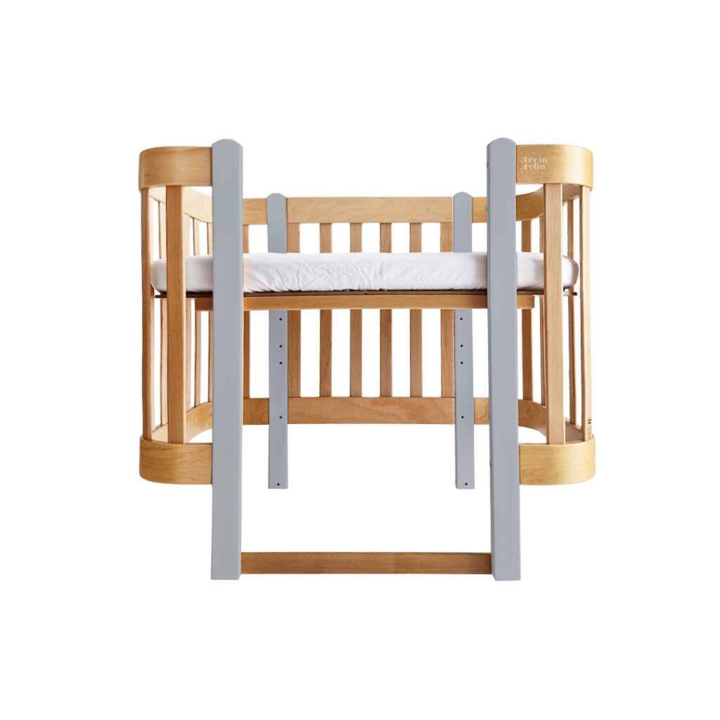 Dětská antirefluxní rostoucí postýlka Nika Duo - přírodní dřevo s šedými nožičkami