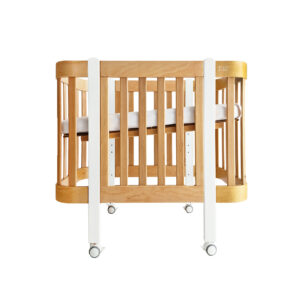 Dětská antirefluxní rostoucí postýlka Nika Duo - přírodní dřevo s bílými nožičkami