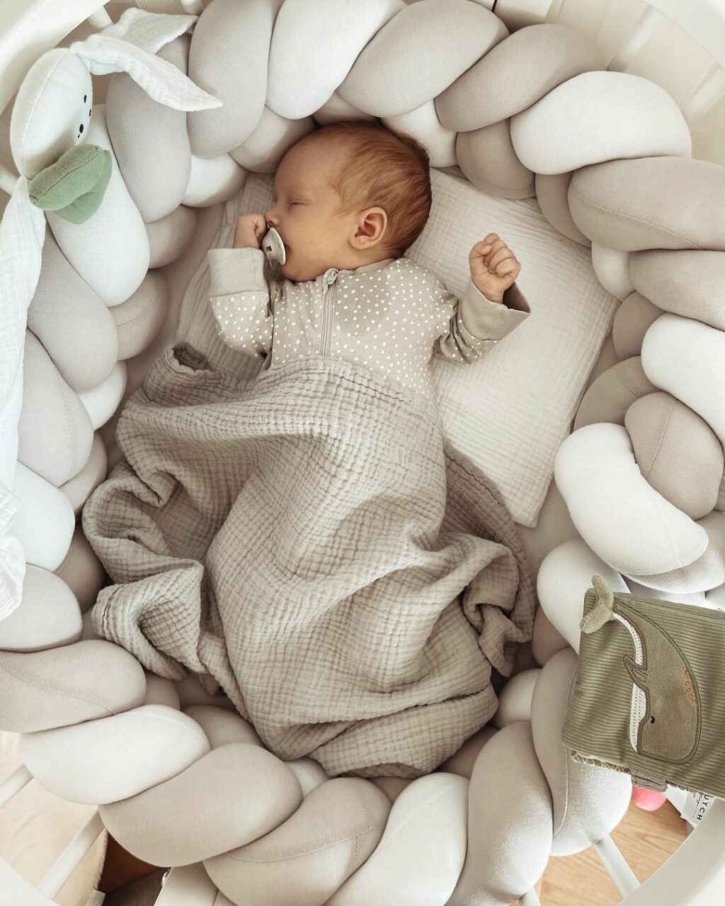 Pletenec – vícebarevný Pletenec – vícebarevný