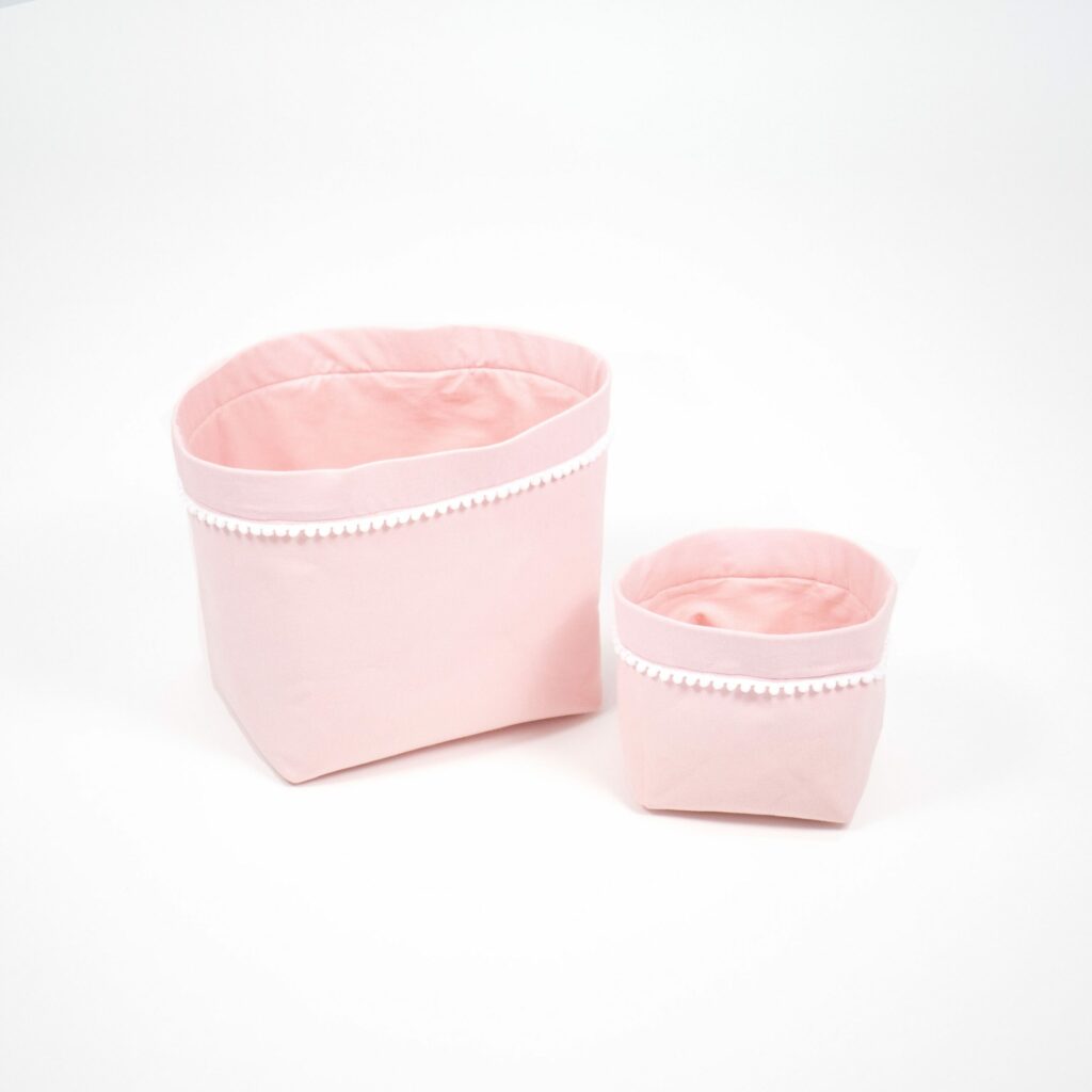 Set 2 bavlněných košíků s minikuličkami (XS, S) Set 2 bavlněných košíků s minikuličkami (XS, S)