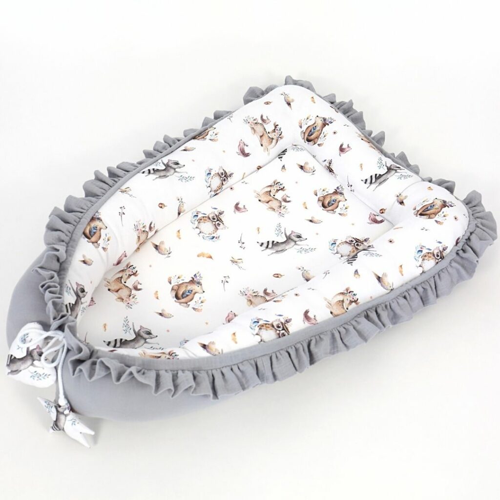 Mušelínové hnízdečko s volánem Mušelínové hnízdečko s volánem