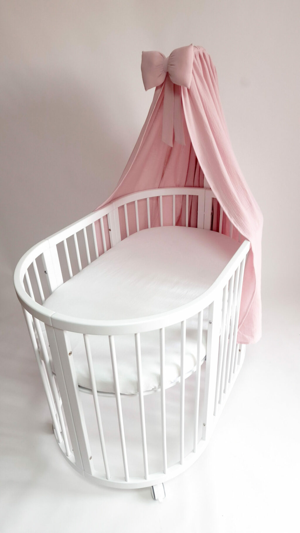 Mušelínová nebesa s mašlí