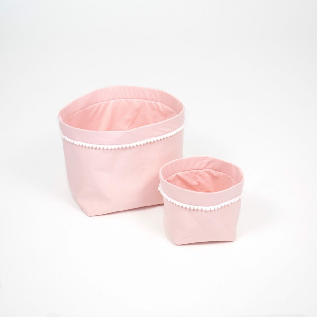 Set 2 bavlněných košíků s minikuličkami (XS, S) Set 2 bavlněných košíků s minikuličkami (XS, S)