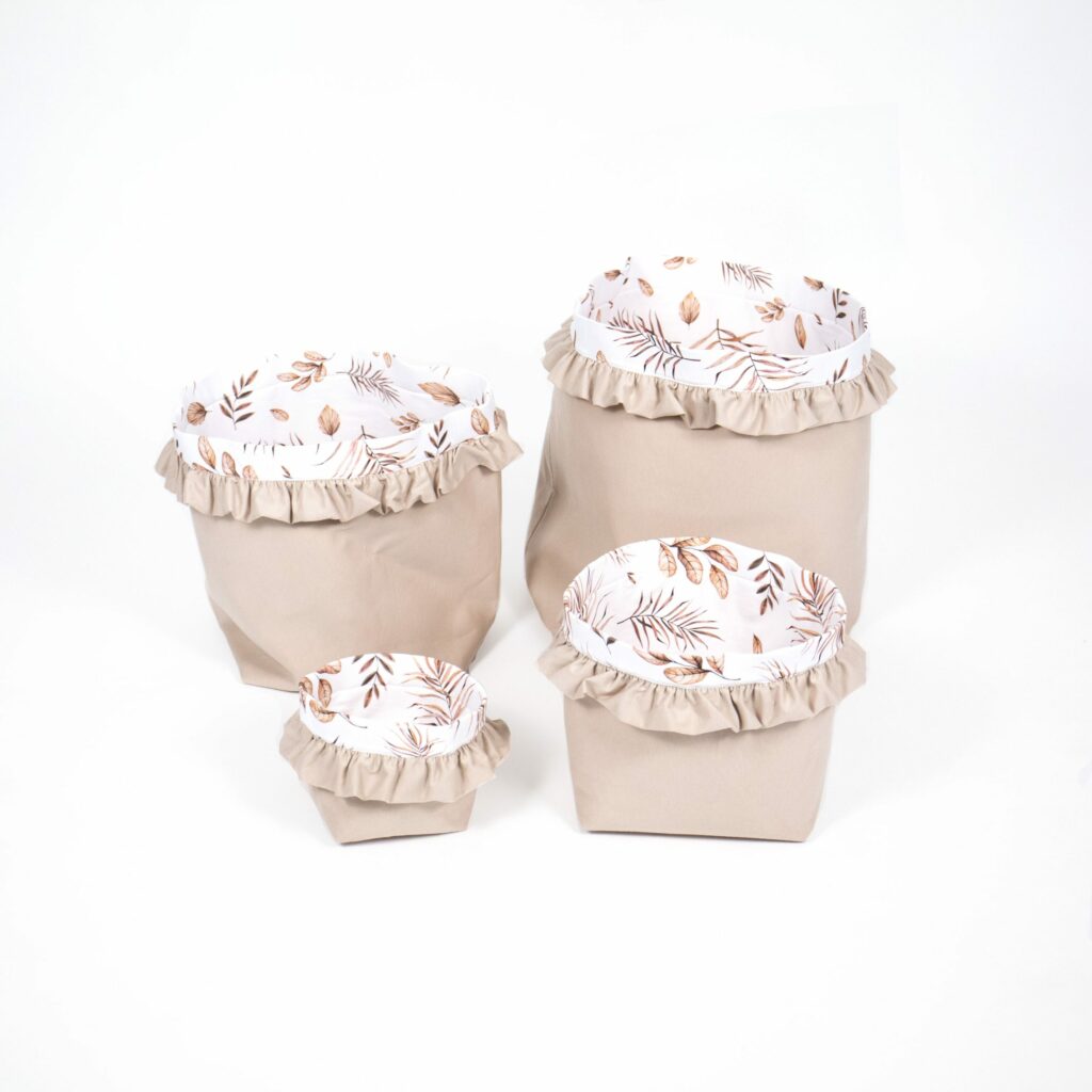 Set 4 bavlněných košíků s volánem (XS, S, M, L)