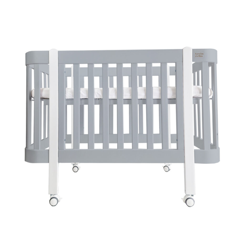 Dětská antirefluxní rostoucí postýlka Nika Duo – šedá s bílými nožičkami