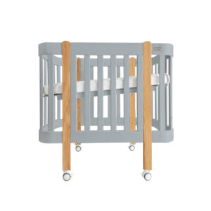 Dětská antirefluxní rostoucí postýlka Nika Duo – šedá s dřevěnými nožičkami