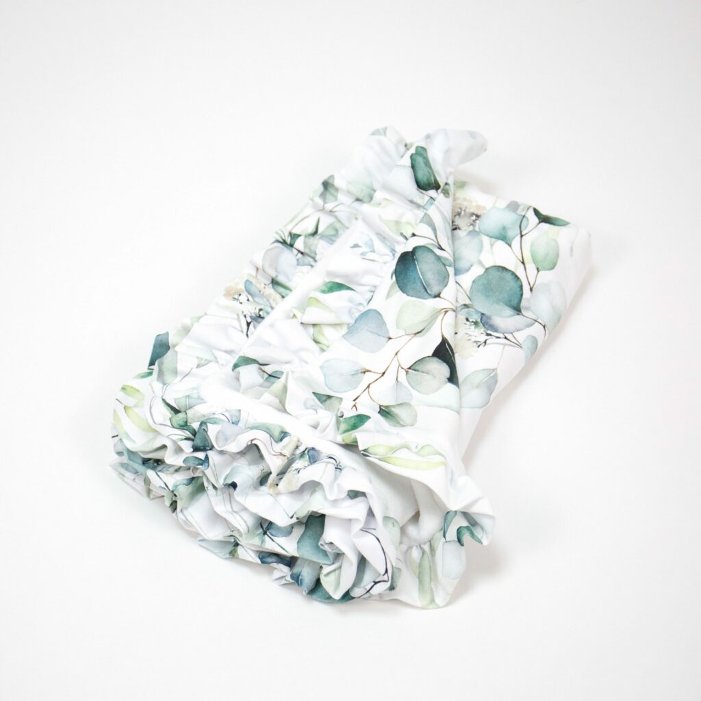 Zateplená bavlněná deka s volánem