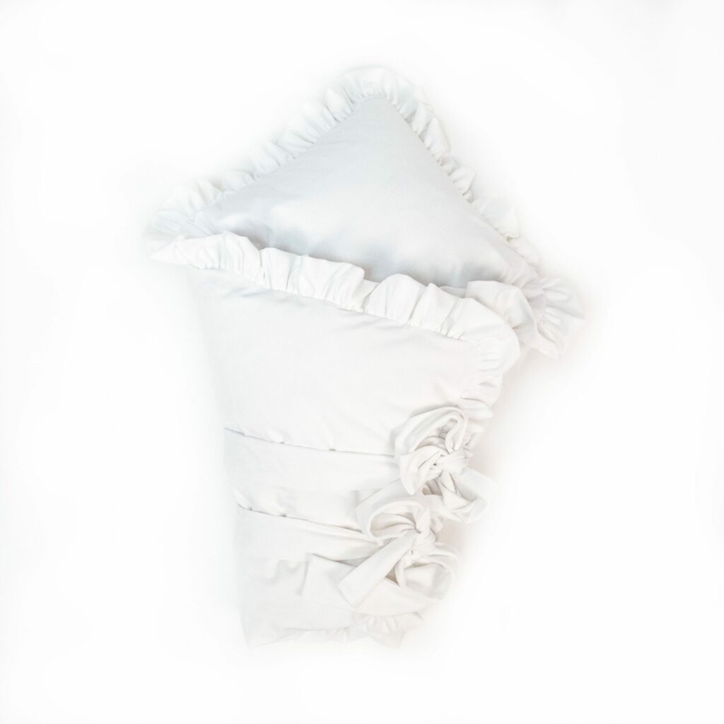 Péřová zavinovačka velvet s volánem Péřová zavinovačka velvet s volánem