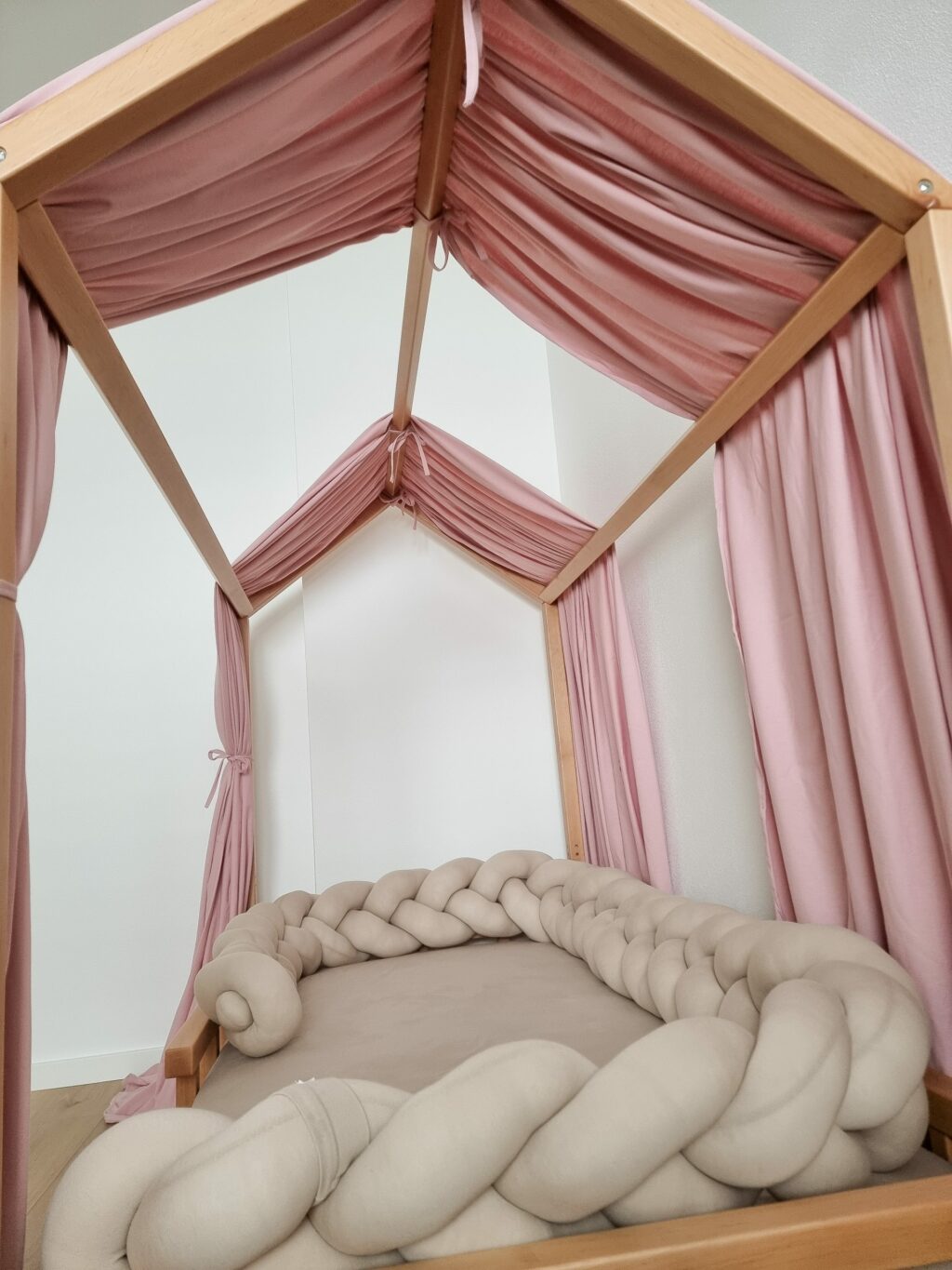 Bavlněný baldachýn na domečkovou postel (2 ks)