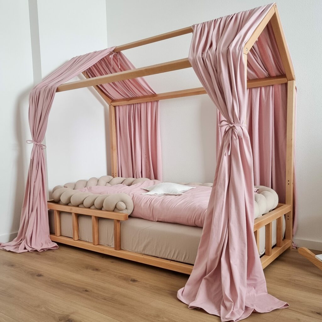 Bavlněný baldachýn na domečkovou postel (2 ks)