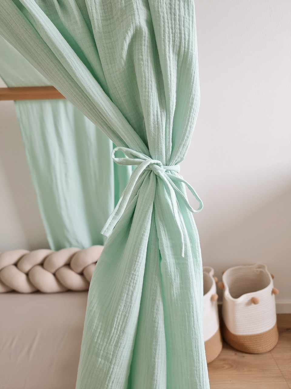 Mušelínový baldachýn na domečkovou postel (2 ks) Mušelínový baldachýn na domečkovou postel (2 ks)