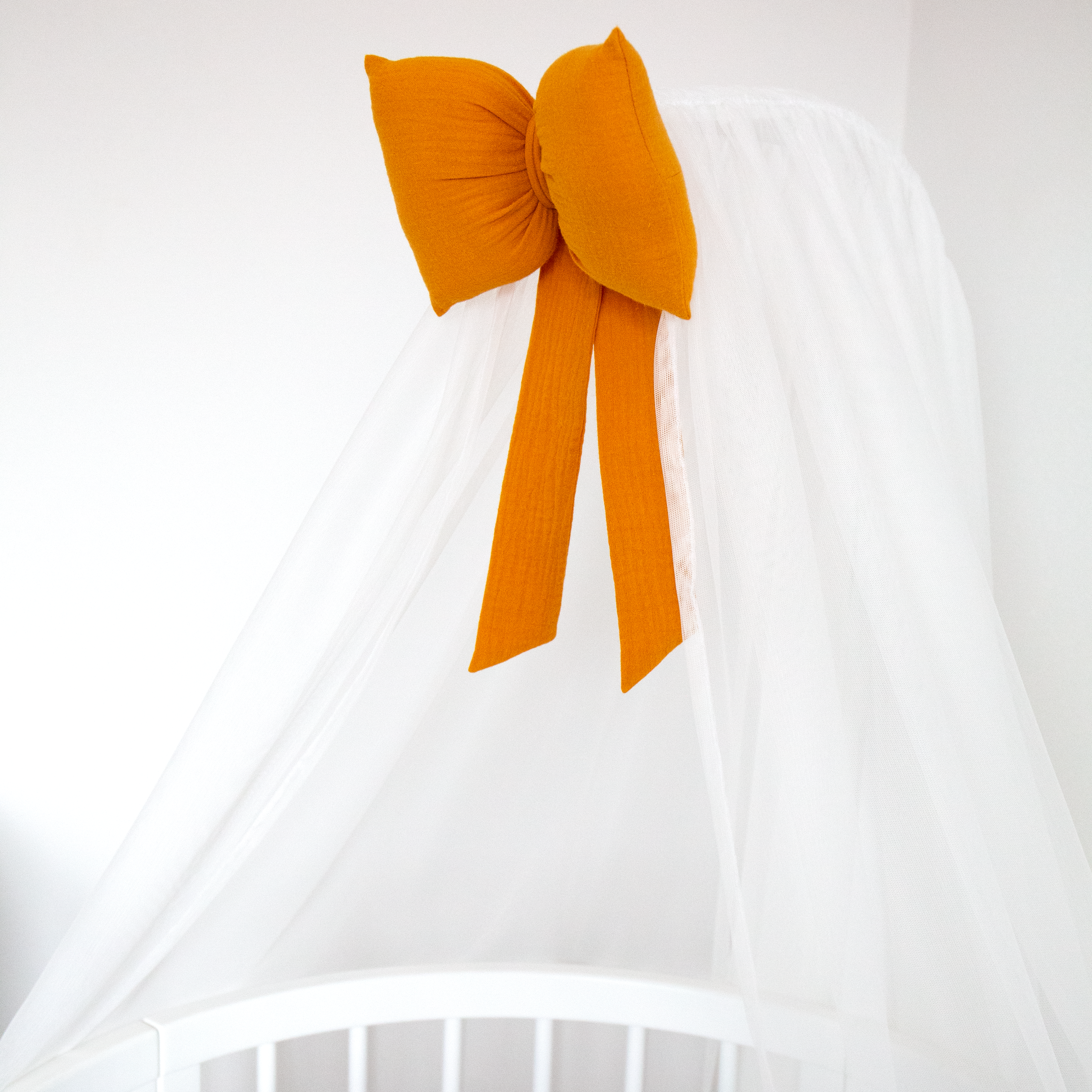 Tylová nebesa s mušelínovou mašlí