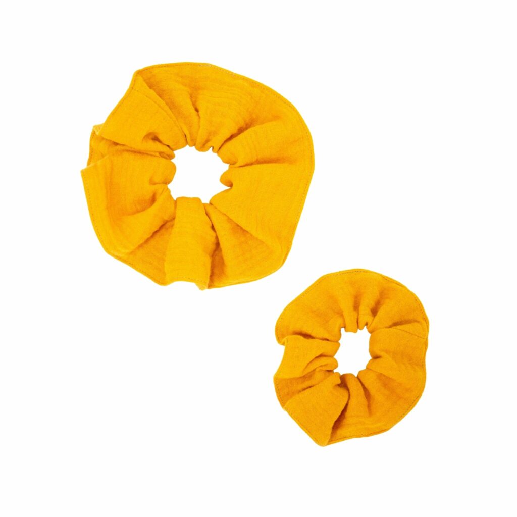 Set 2 mušelínových scrunchies gumiček Máma a dcera Set 2 mušelínových scrunchies gumiček Máma a dcera