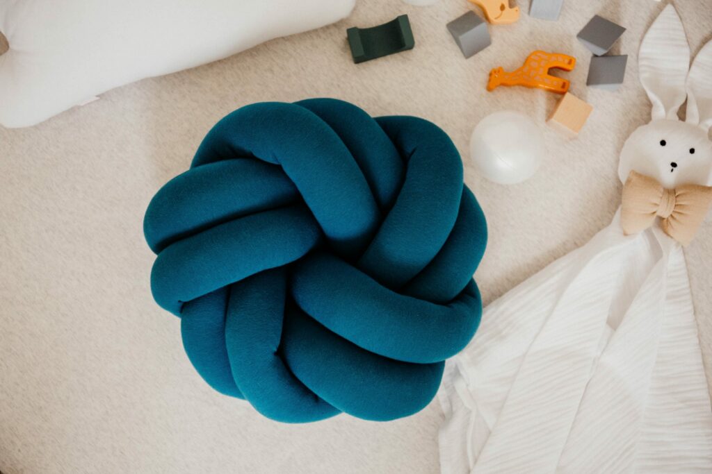 Pletený polštář Ring