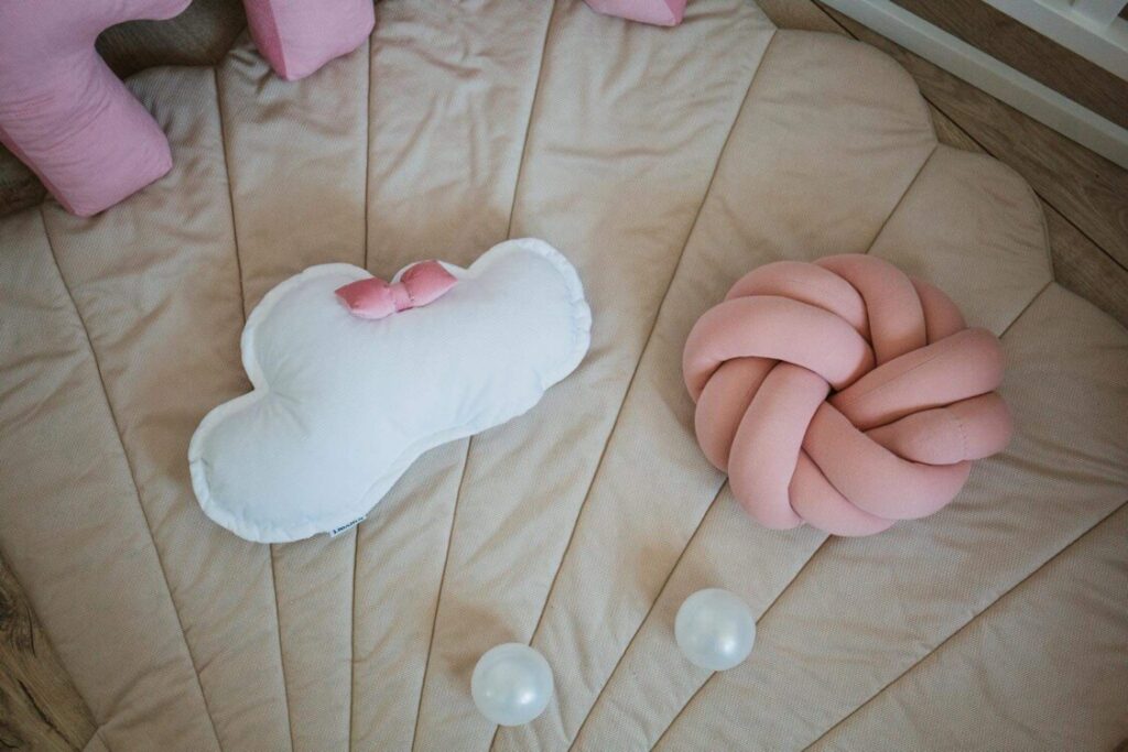 Pletený polštář Ring