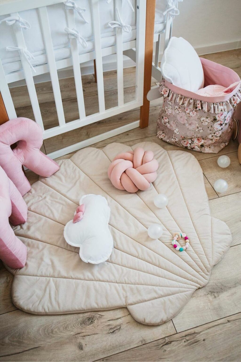 Set 2 bavlněných košíků s volánem (M, L)