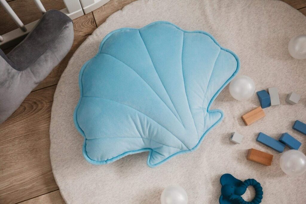 Polštář velvet mušle