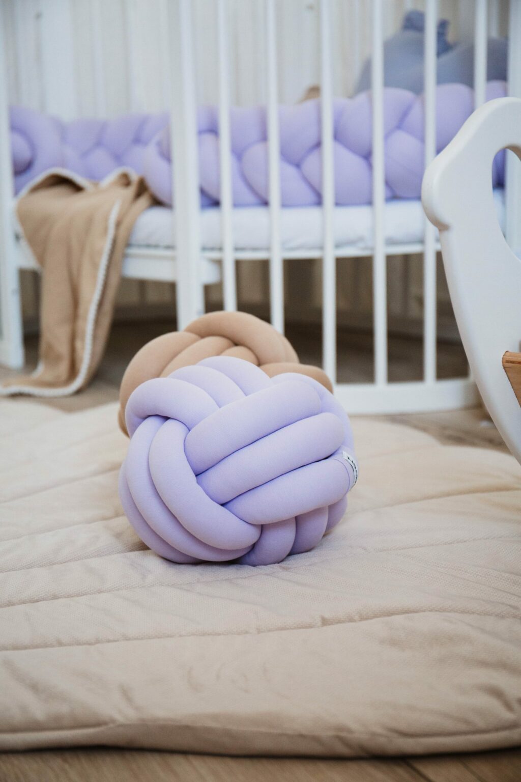 Pletený polštář Ball