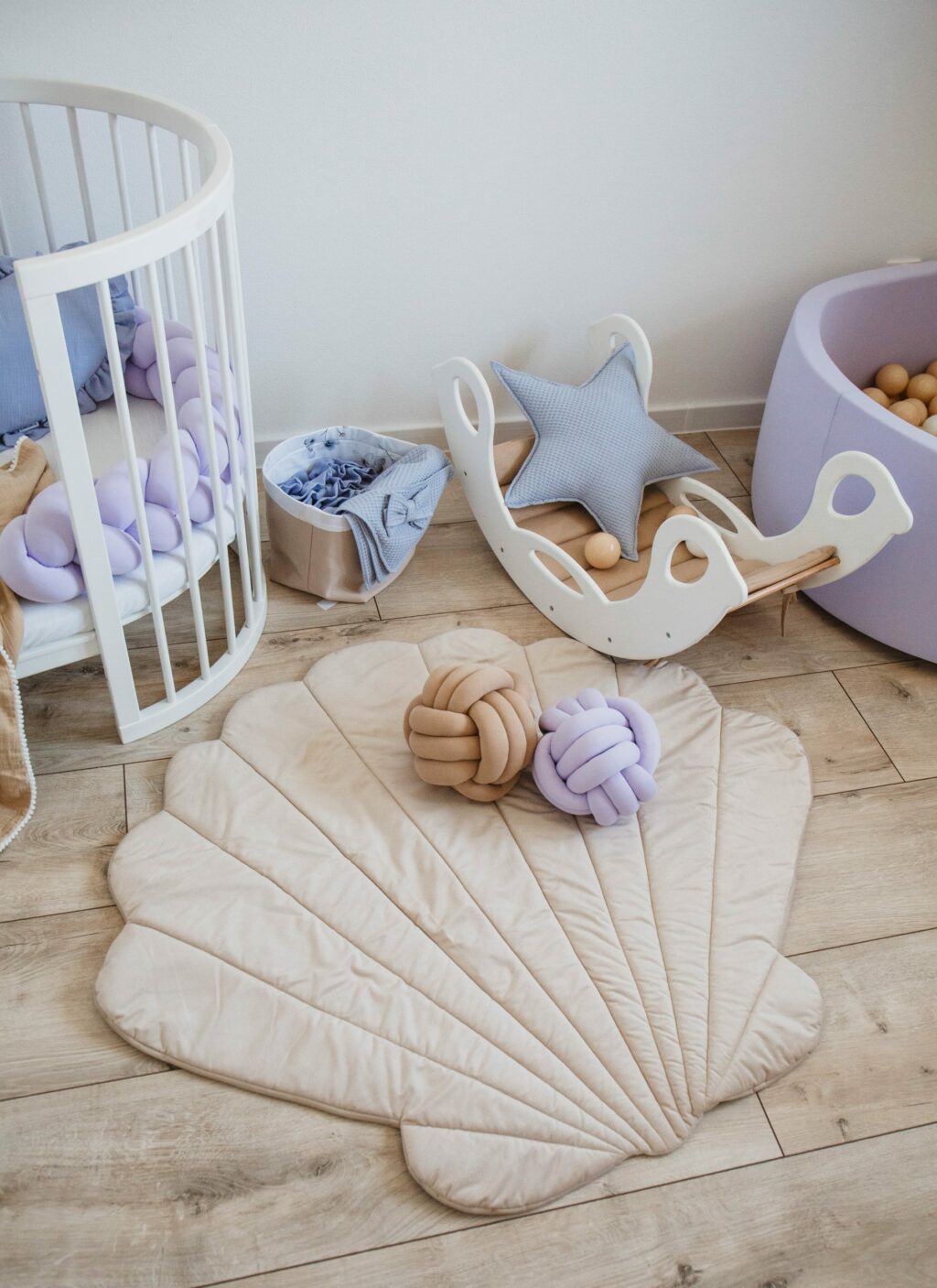 Pletený polštář Ball