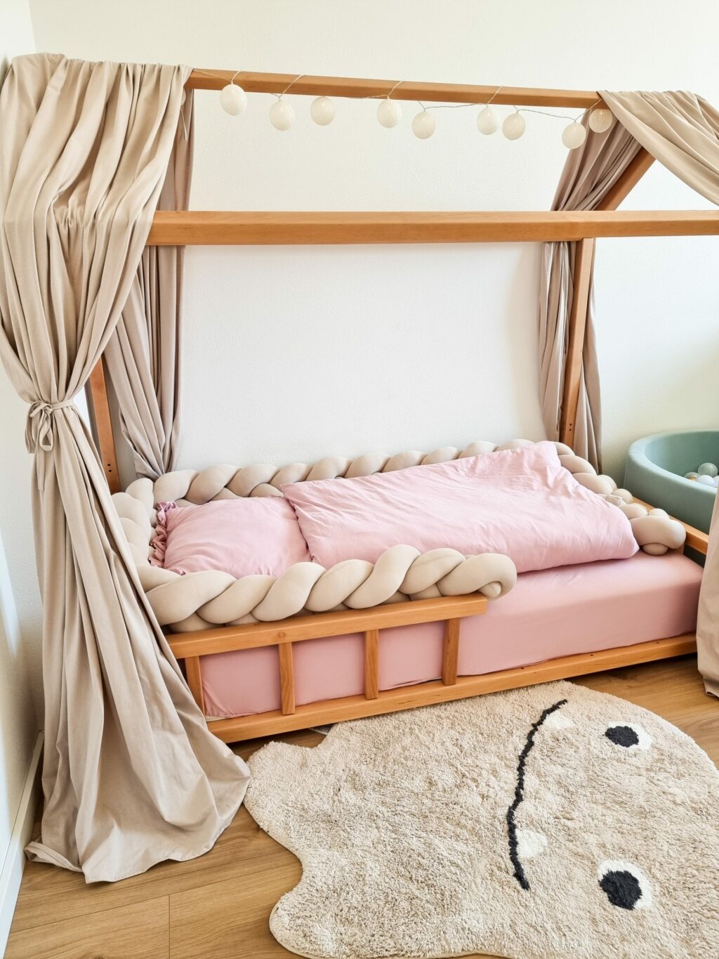 Bavlněný baldachýn na domečkovou postel (2 ks)