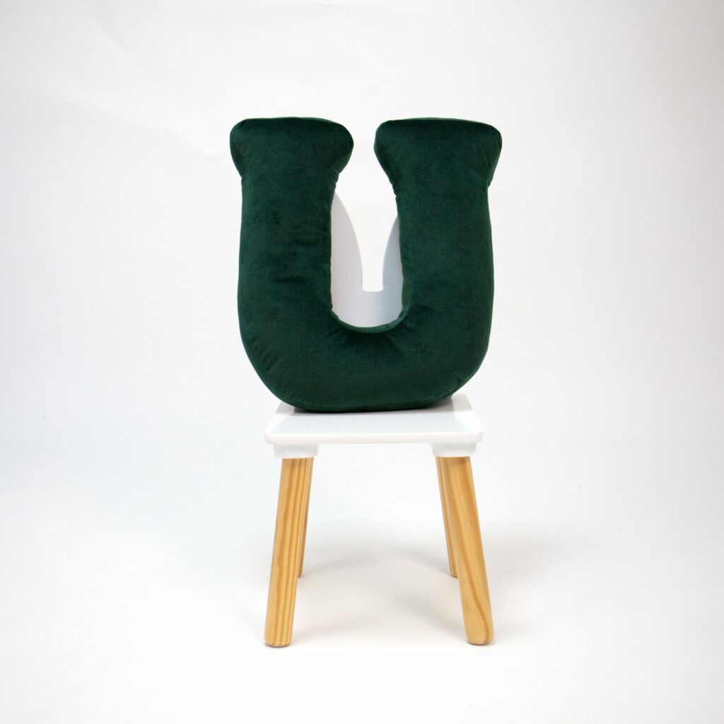 Polštář velvet písmeno