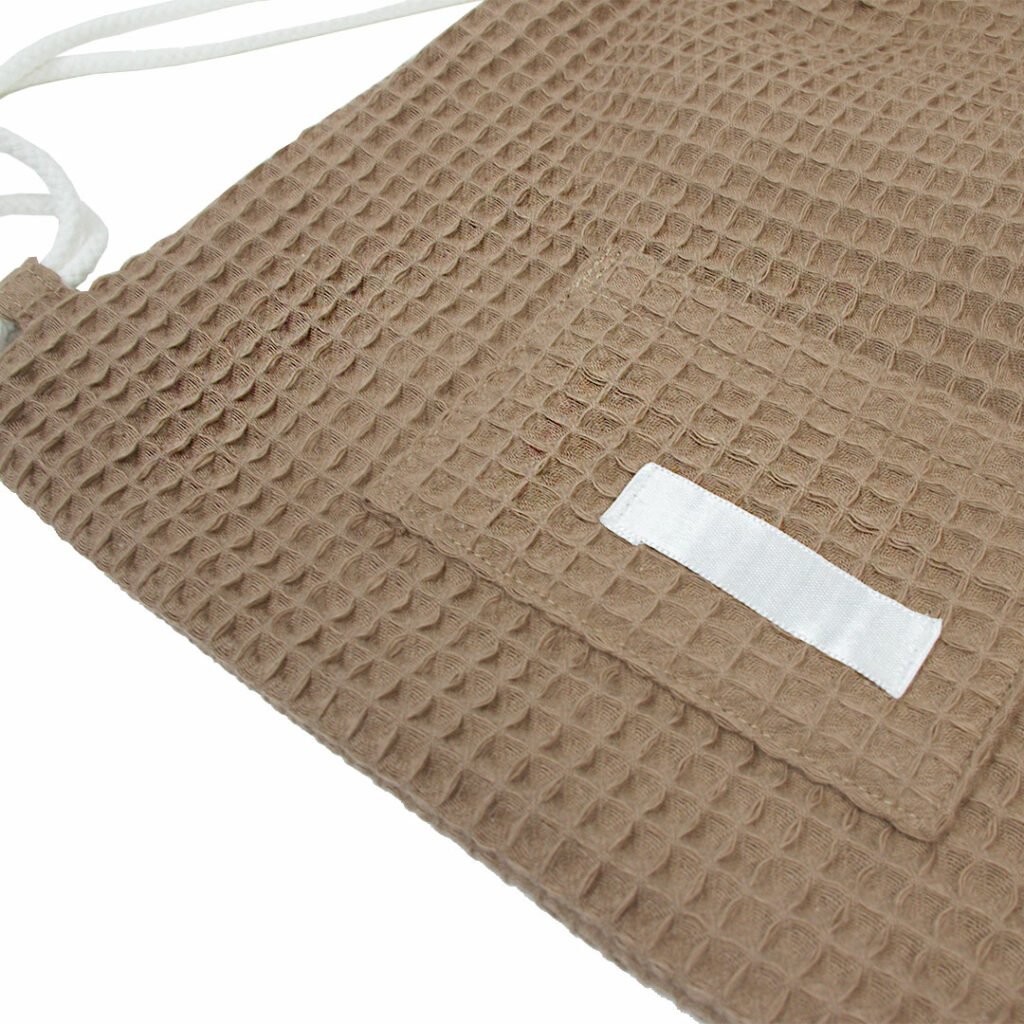 Set 2: Dětský stahovací batoh, bryndák a ručník Set 2: Dětský stahovací batoh, bryndák a ručník