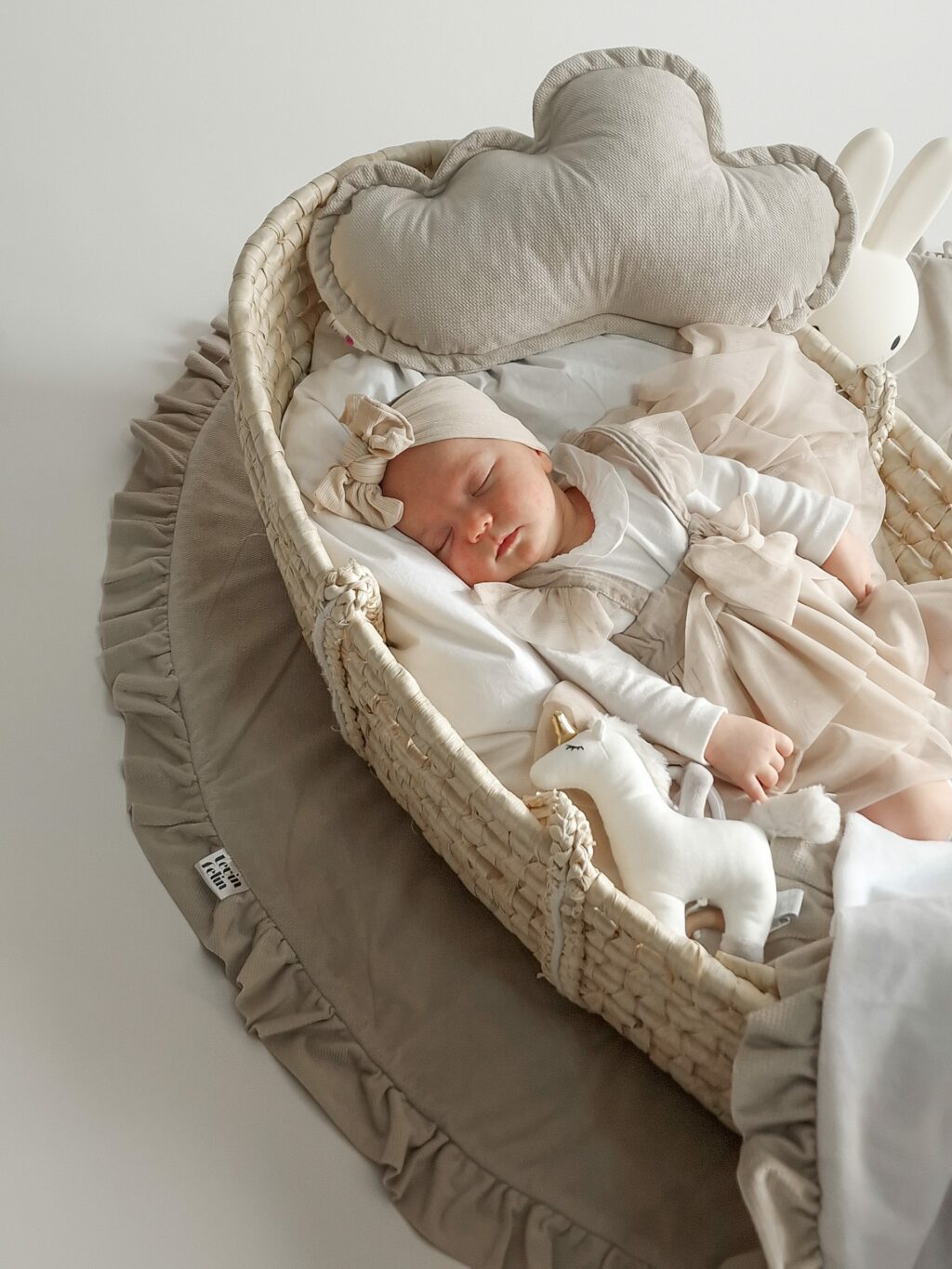 Hrací koberec velvet s volánkem Ø130 cm