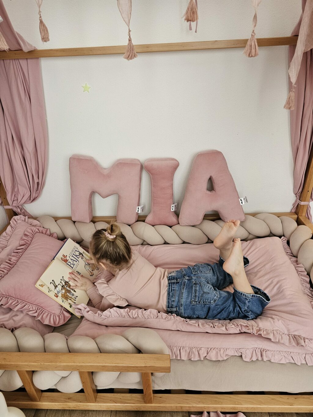 Polštář velvet písmeno – set 3 ks