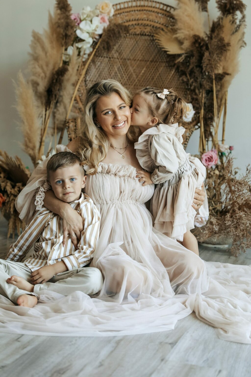 Tylové těhotenské šaty Bella Tylové těhotenské šaty Bella