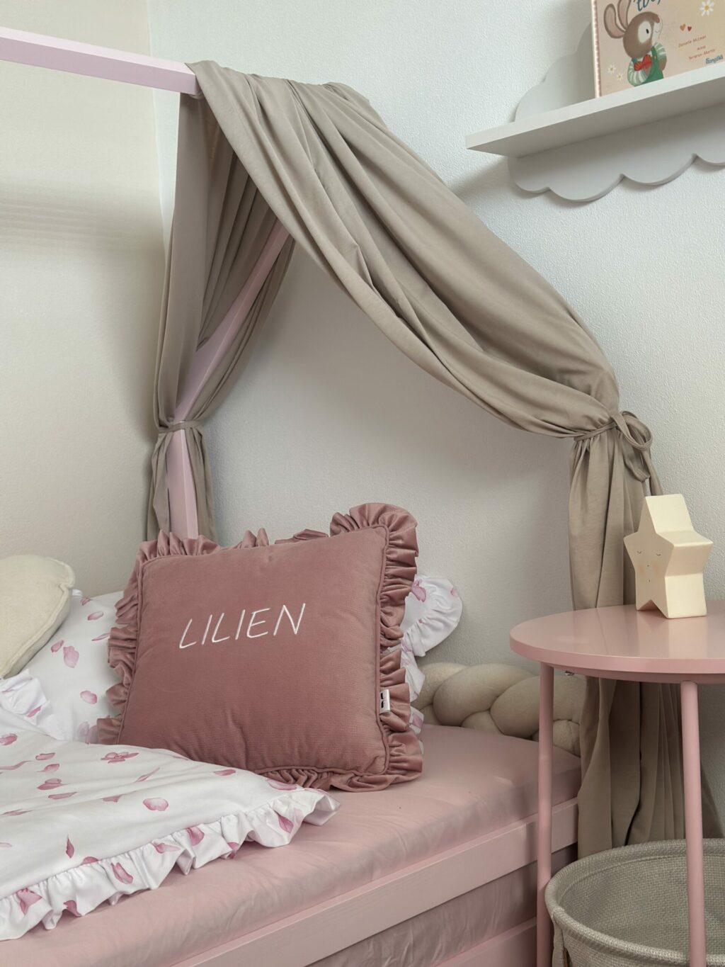 Bavlněný baldachýn na domečkovou postel (2 ks)